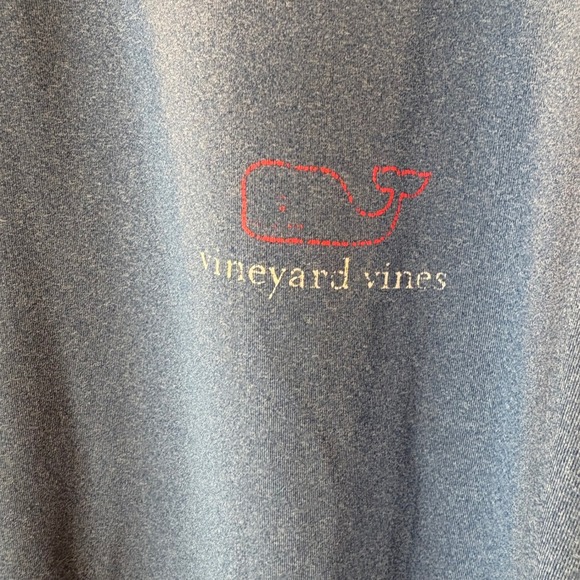 Vineyard Vines Performance Mens XXL Long Sleeve Shirt Blue Whale Graphic Tee - Picture 4 of 8
